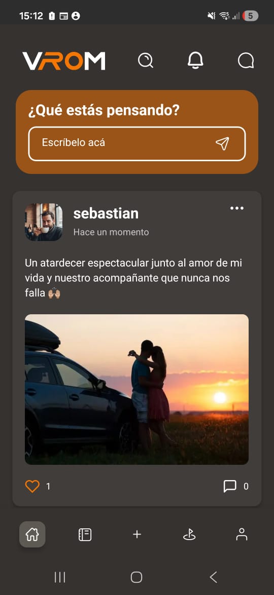 Vista de detalle de una publicación automotriz en VROM con información estructurada para compradores